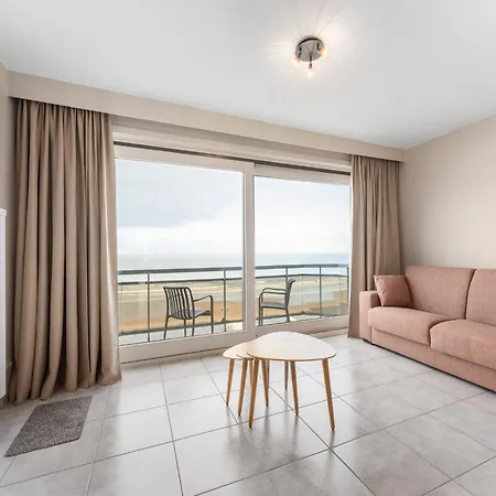 Zeedijk Beachfront In Belgium Apartment